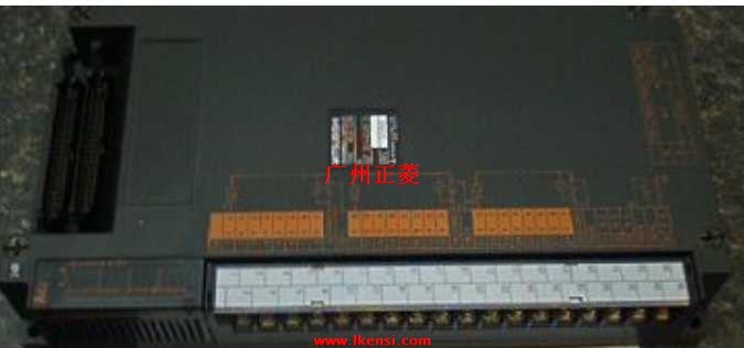 输出模块A0J2-E24R